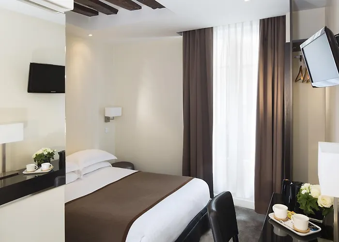Hotel Du Lion D\'Or Louvre